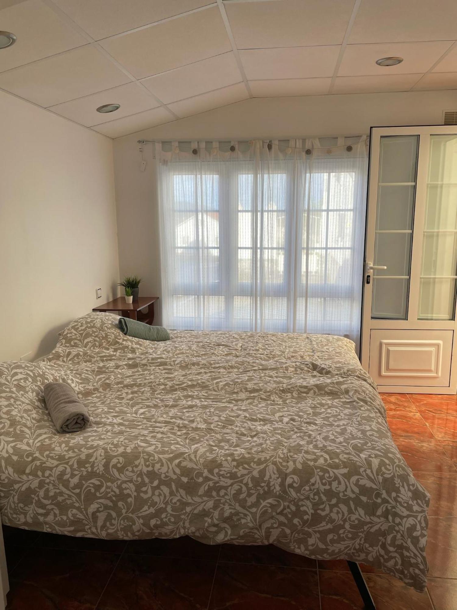 Beachfront Surf & Holiday House, Charming & Quiet Villarrube Екстериор снимка