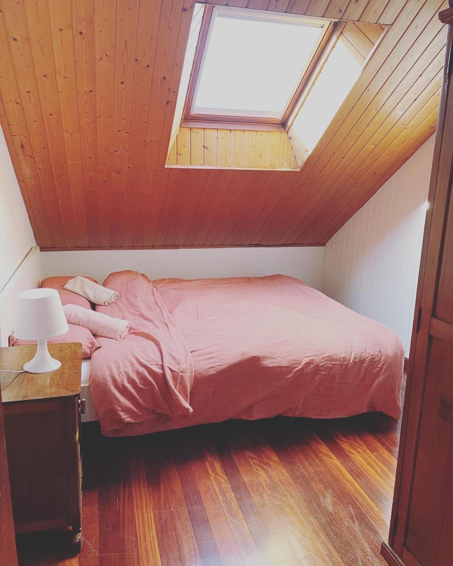 Beachfront Surf & Holiday House, Charming & Quiet Villarrube Екстериор снимка