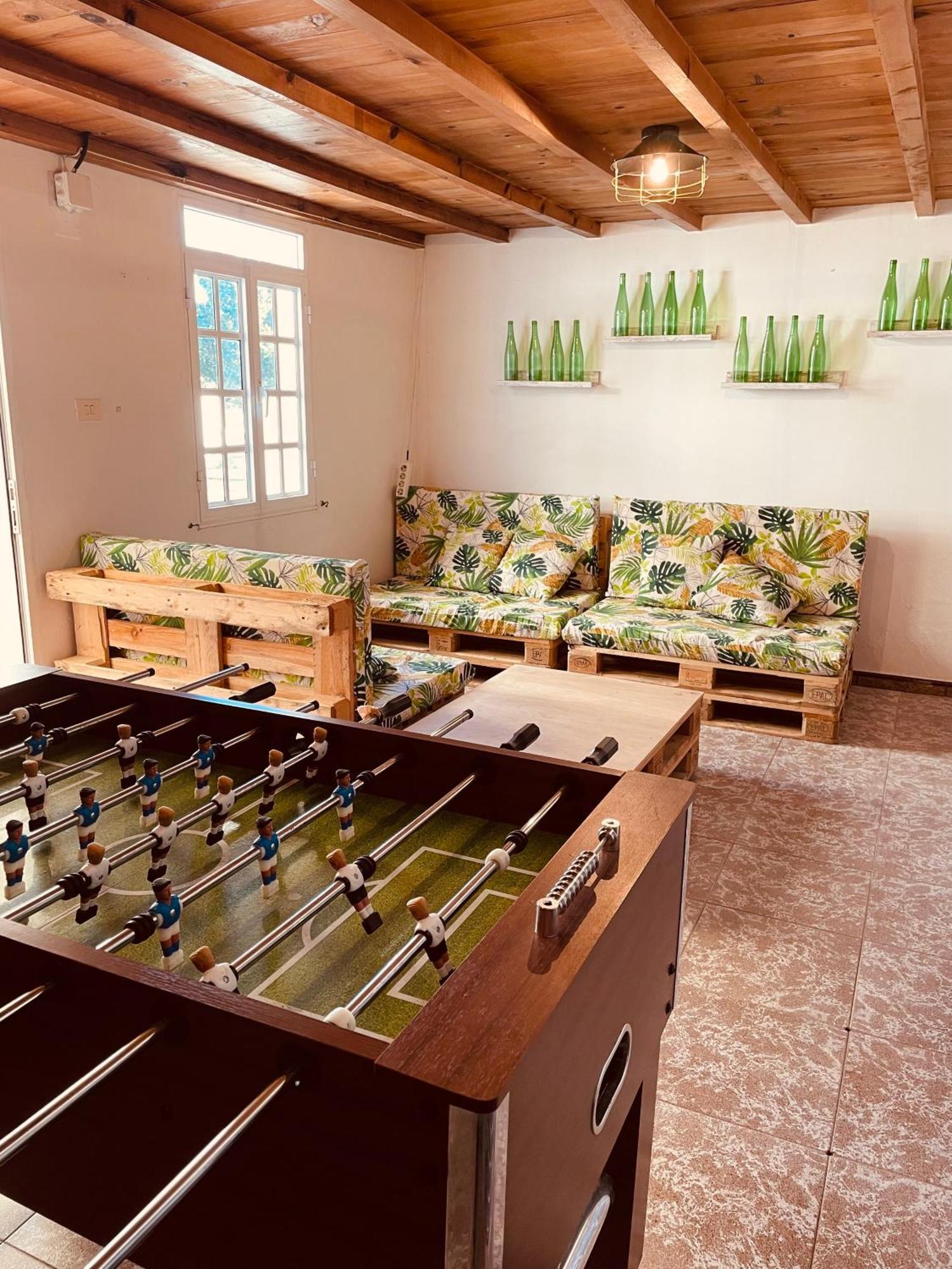 Beachfront Surf & Holiday House, Charming & Quiet Villarrube Екстериор снимка
